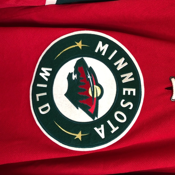 Signed Minnessota Wild Cal Clutterbuck Jersey - Picture 4 of 11